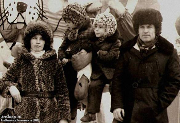 Дима Билан в детстве с отцом Николаем, матерью Ниной и старшей сестрой