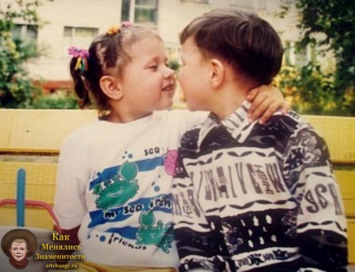 Никита Мастяк в детстве, с девочкой, маленький, до известности