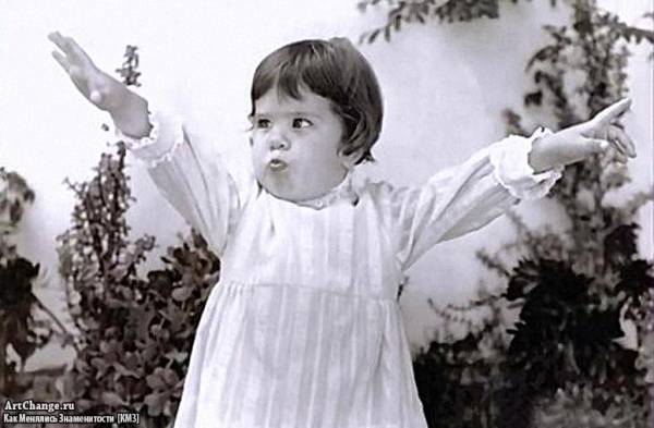 Дженнифер Энистон в раннем детстве