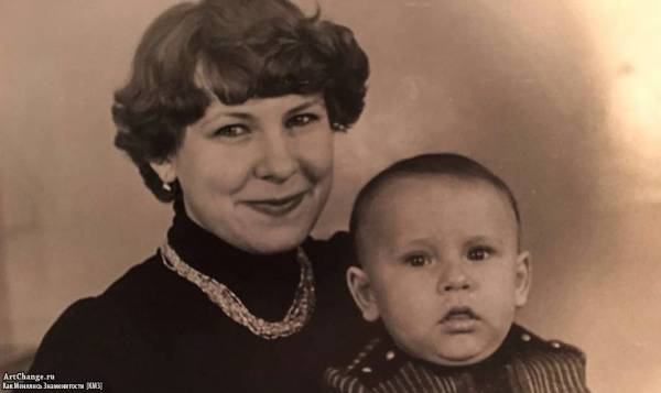 Тимур Батрутдинов в детстве с мамой