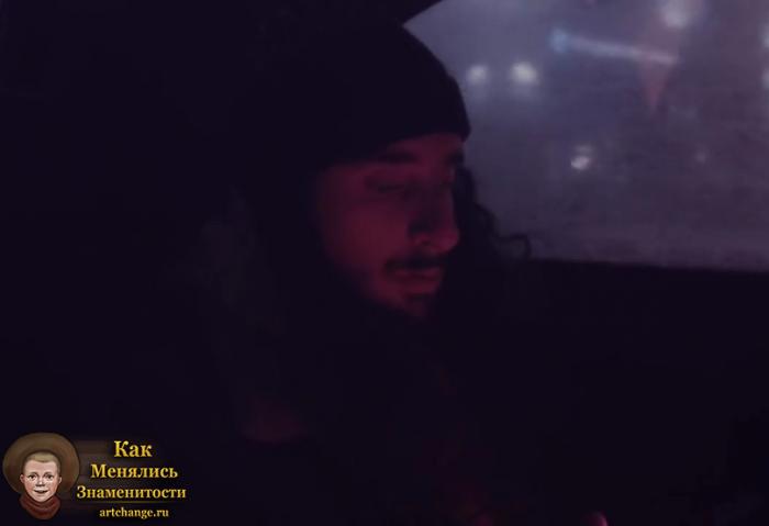 T3tri (Тэтри) в клипе сидит в машине в темноте